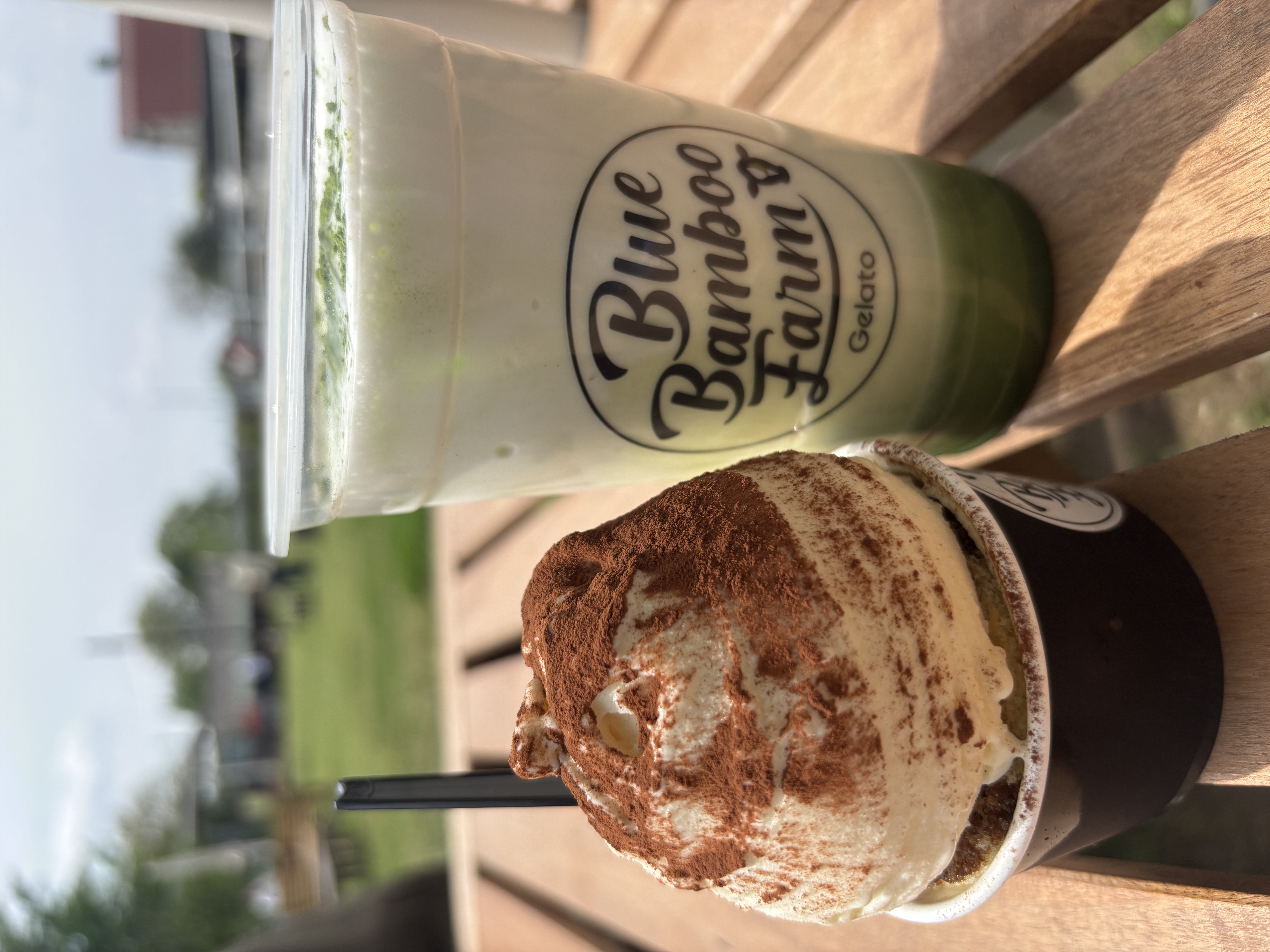 抹茶ドリンクとティラミスジェラートのセット